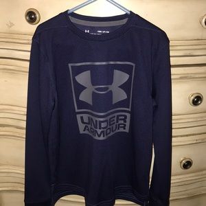 Navy blue under Armour boys long sleeve tee